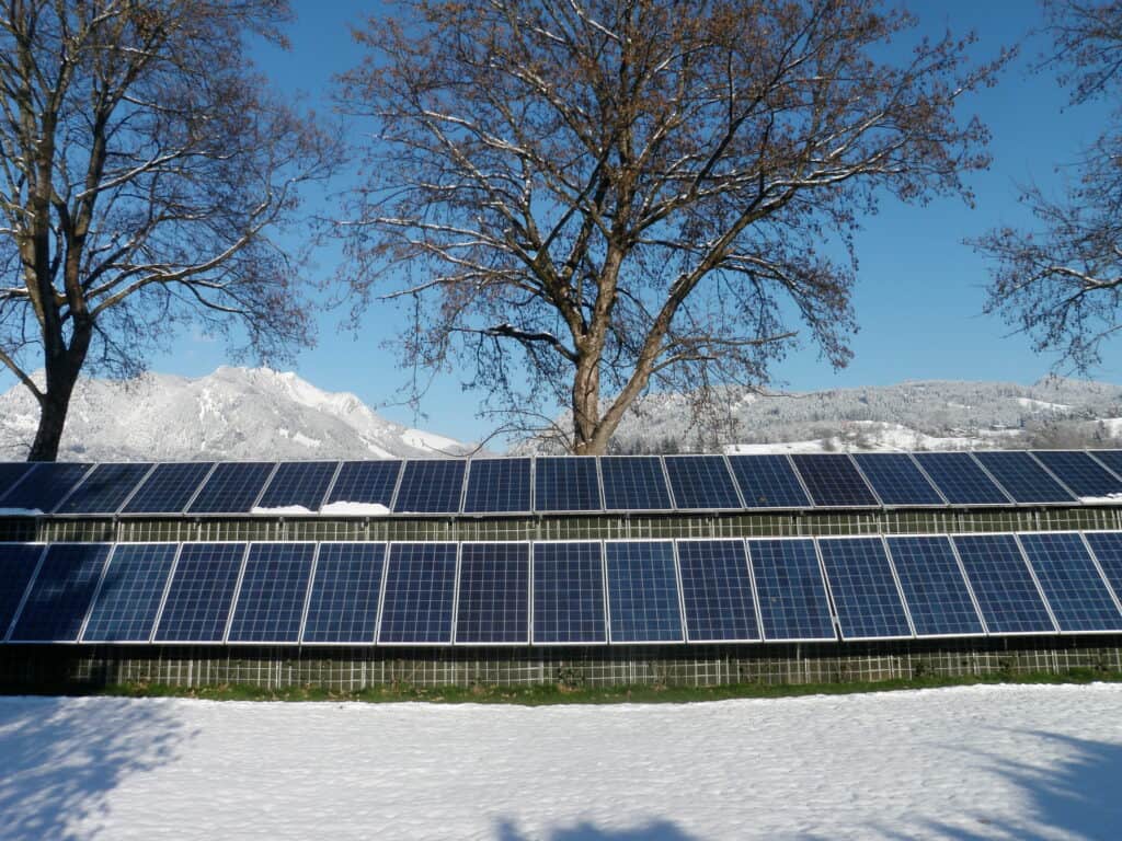 Photovoltaik-Sonthofen-3-Naturwand