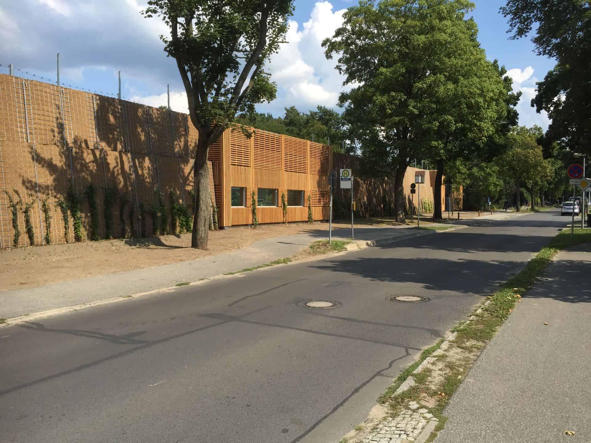 Sonderbauteil-Holz-2-Naturwand