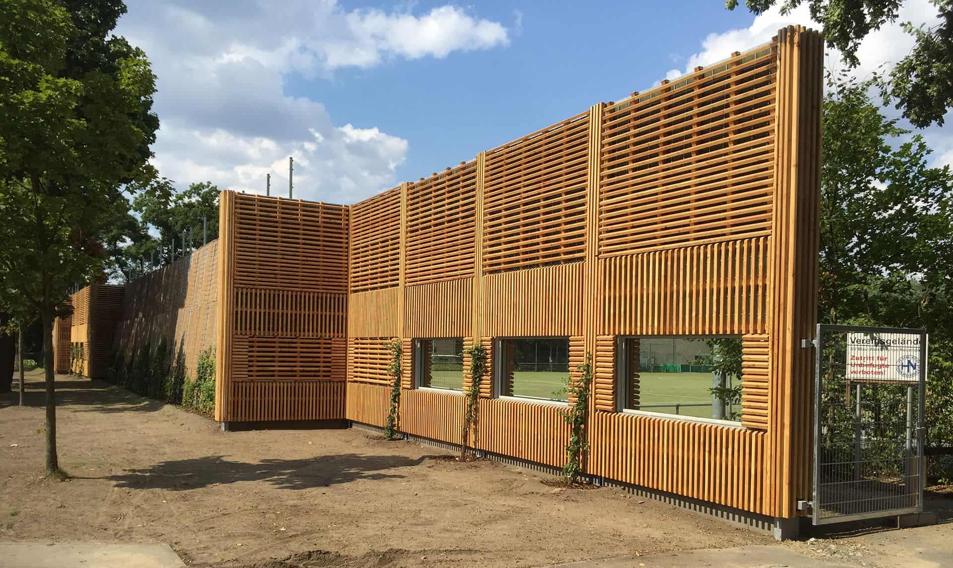 Sonderbauteil-Holz-Naturwand